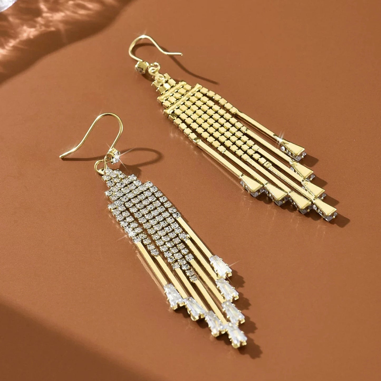 Long earrings, high-end fashion and luxury, slightly inlaid with diamond tassel earrings, women's personality exaggerated Internet celebrity banquet earrings