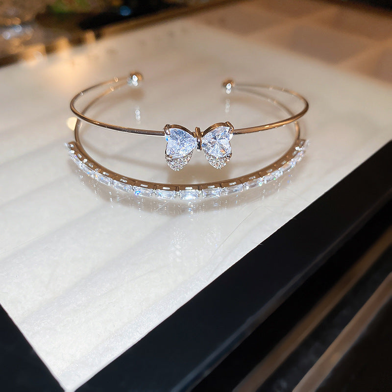 Diamond-encrusted titanium steel simple fashion bracelet European and American retro fashion temperament versatile bracelet light luxury high-end jewelry women