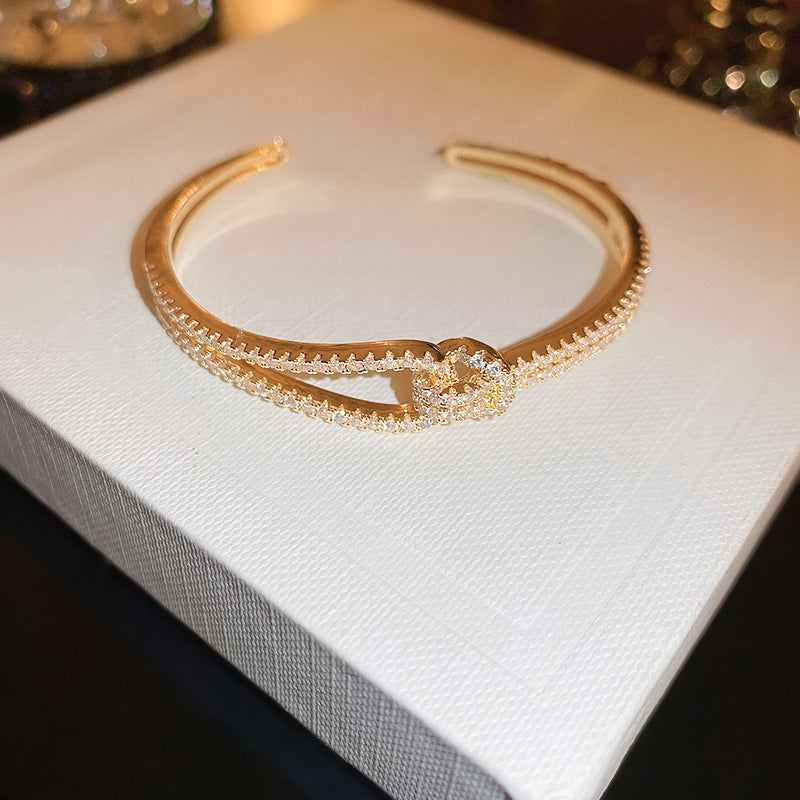 European and American retro zircon grid bracelet light luxury high-end niche bracelet fashion exquisite temperament versatile jewelry women