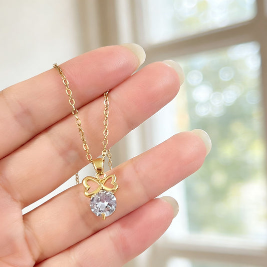 [Titanium steel] light luxury temperament gorgeous full diamond bow necklace female Internet celebrity versatile collarbone chain titanium steel chain