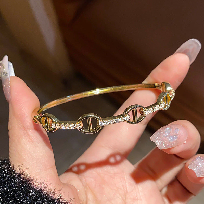European and American retro zircon grid bracelet light luxury high-end niche bracelet fashion exquisite temperament versatile jewelry women