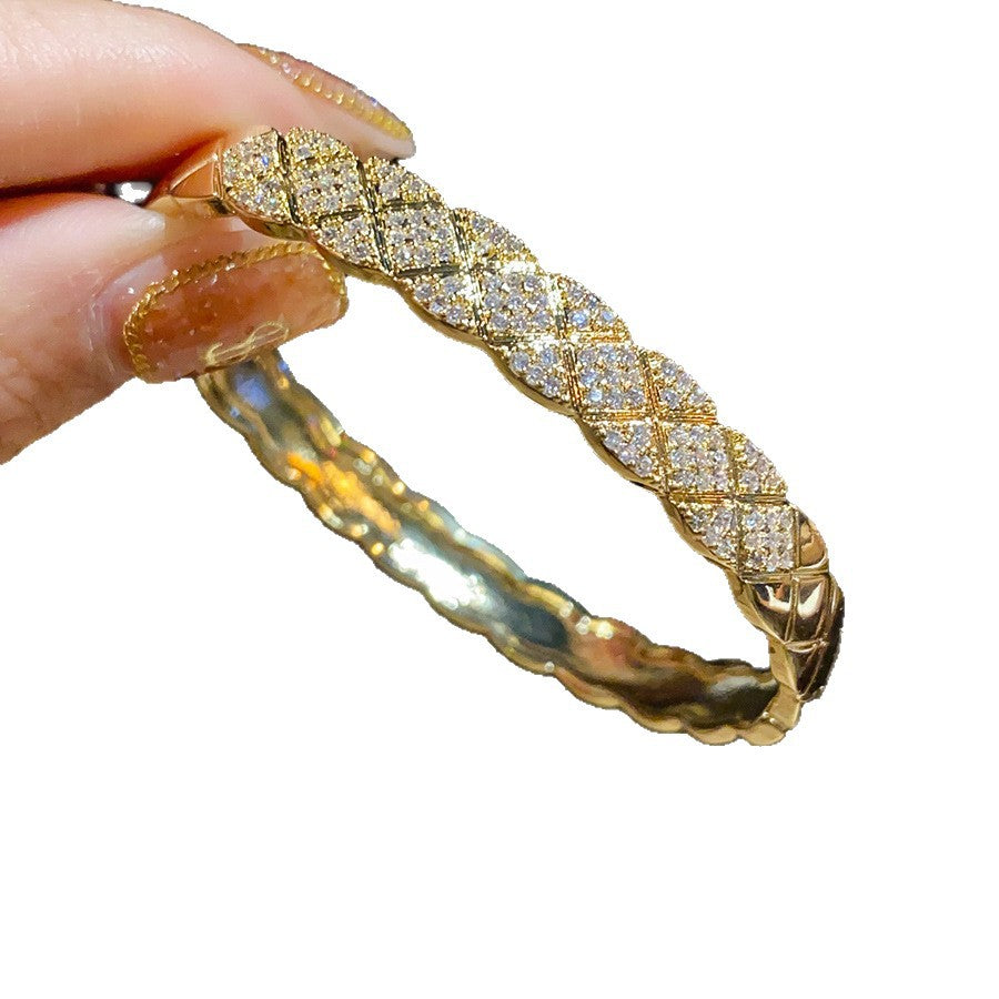 European and American retro zircon grid bracelet light luxury high-end niche bracelet fashion exquisite temperament versatile jewelry women