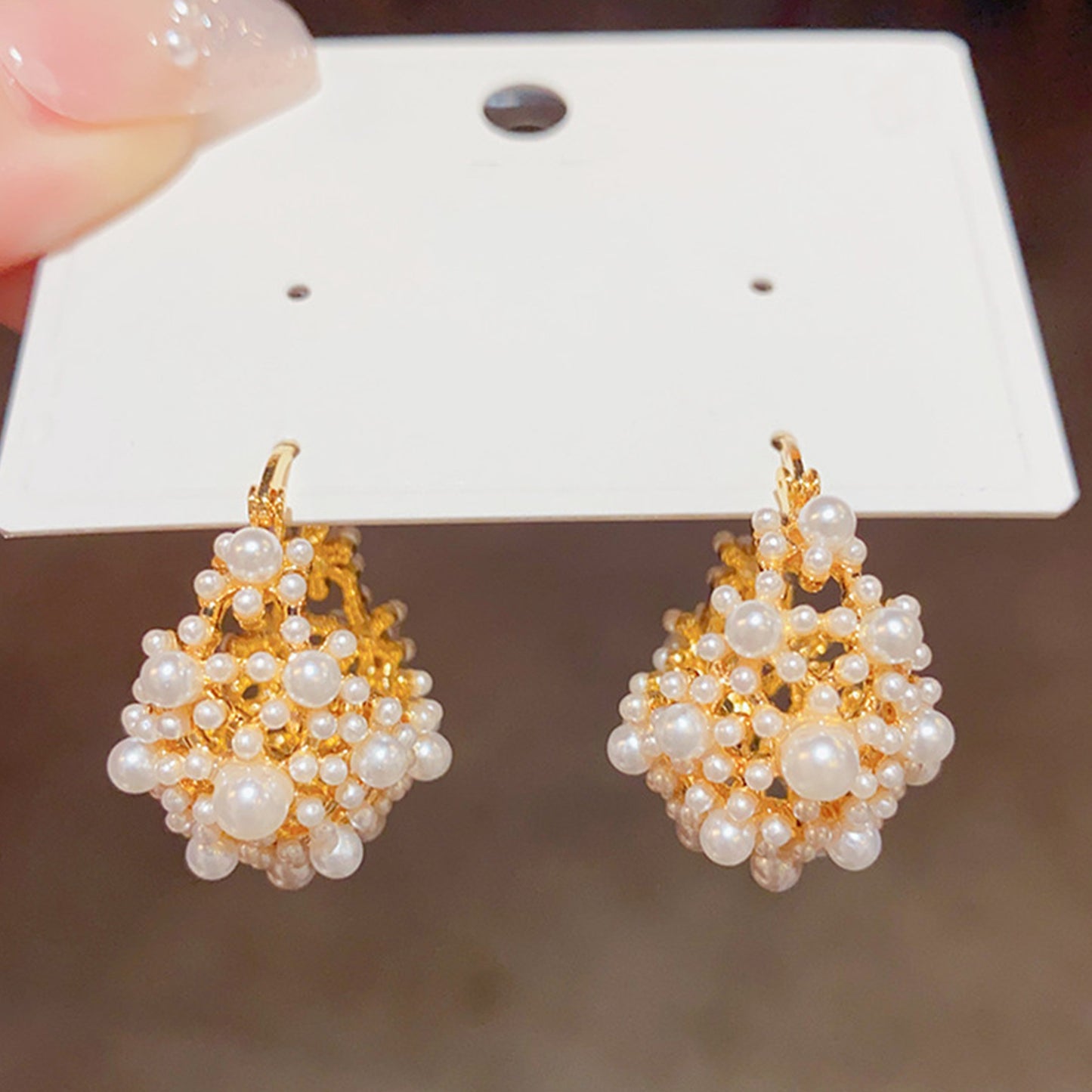 18K real gold electroplating fashion light luxury temperament pearl flower basket ear buckle women's niche design sense high-grade sweet earrings