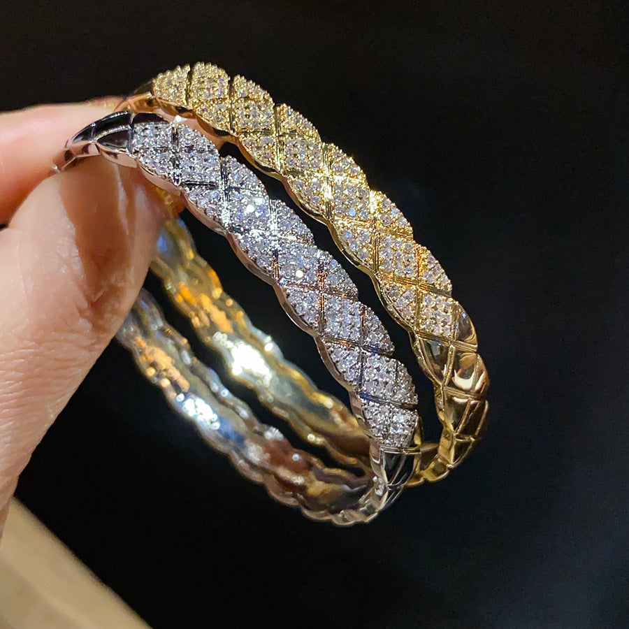 European and American retro zircon grid bracelet light luxury high-end niche bracelet fashion exquisite temperament versatile jewelry women