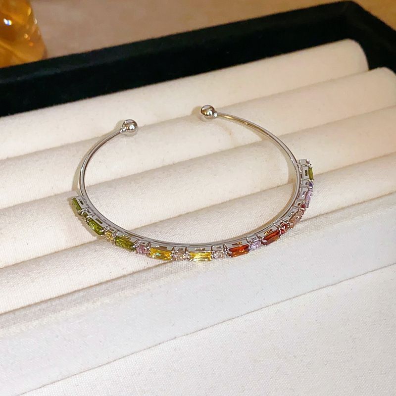 European and American retro zircon grid bracelet light luxury high-end niche bracelet fashion exquisite temperament versatile jewelry women