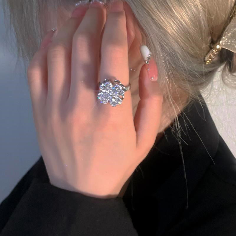 Full diamond rotating flower ring, four-leaf clover copper plated real gold ring, lucky grass guardian index finger ring opening adjustable