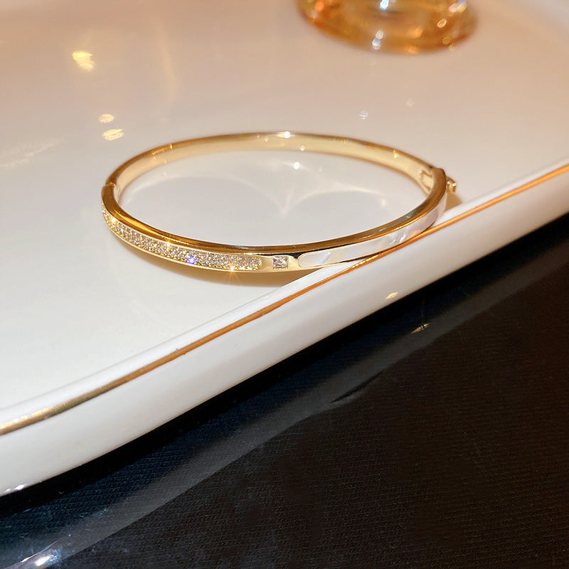European and American retro zircon grid bracelet light luxury high-end niche bracelet fashion exquisite temperament versatile jewelry women