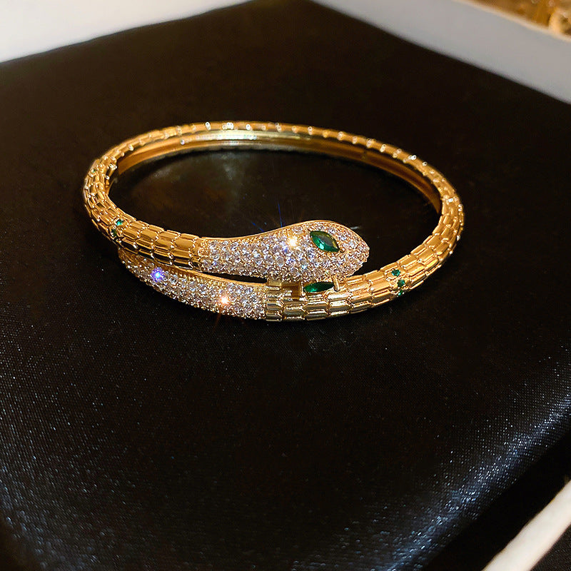 European and American retro zircon grid bracelet light luxury high-end niche bracelet fashion exquisite temperament versatile jewelry women