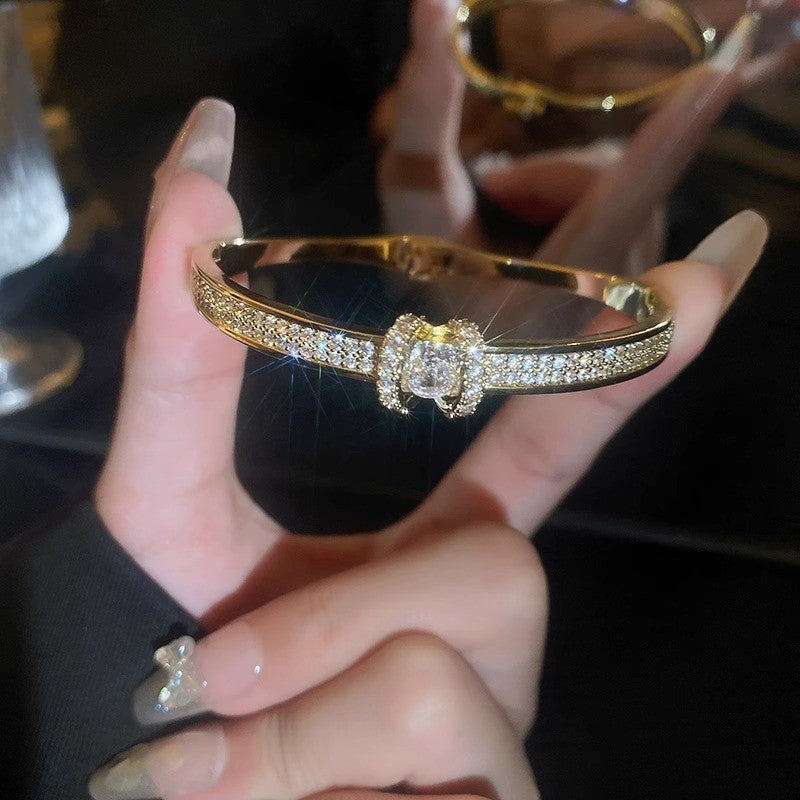 Titanium steel light luxury high-end sense micro-inlaid zircon stainless steel bracelet fashion temperament bracelet niche versatile jewelry wholesale