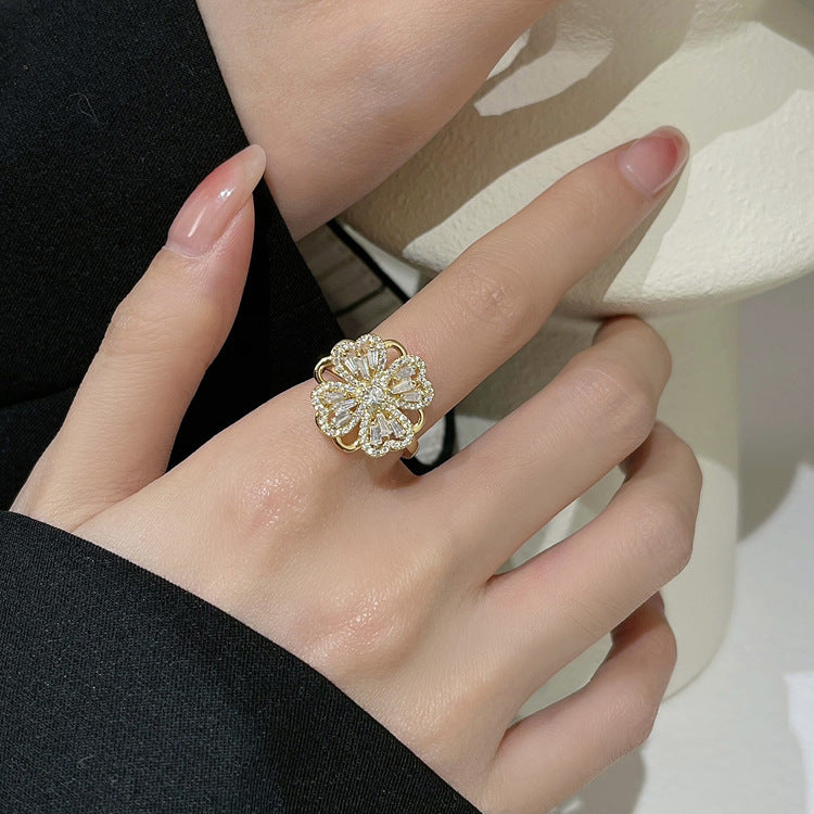 Full diamond rotating flower ring, four-leaf clover copper plated real gold ring, lucky grass guardian index finger ring opening adjustable